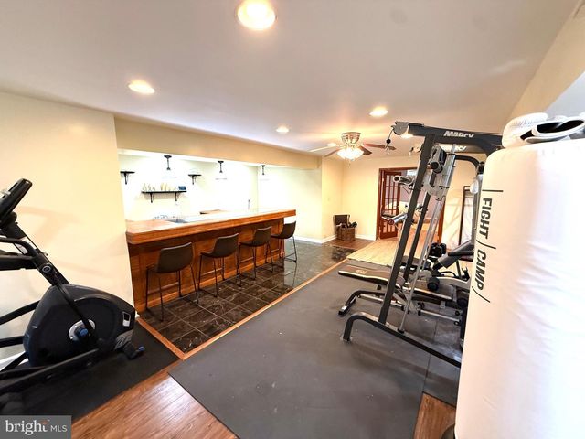 74 HEMPSTEAD DR, Newark, DE 19702