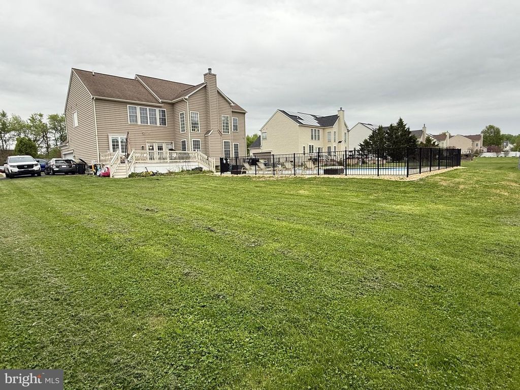 74 HEMPSTEAD DR, Newark, DE 19702