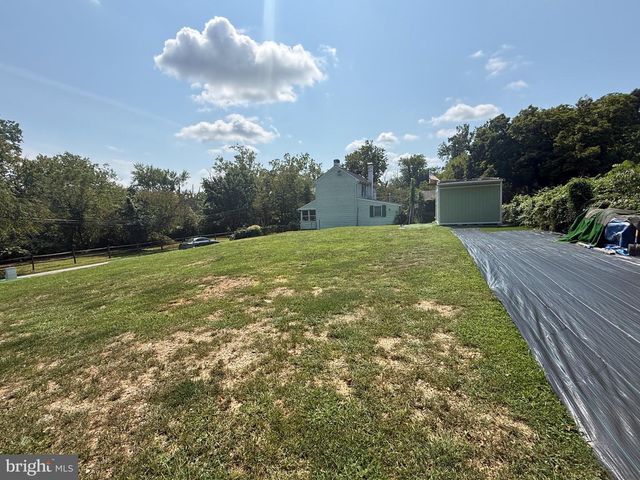 19 WATER ST, Newark, DE 19702