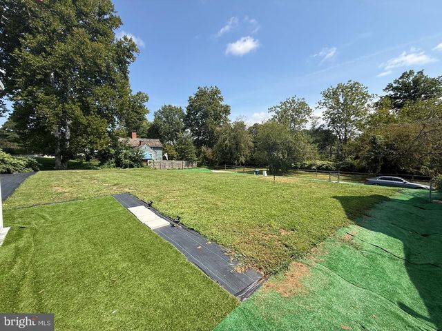 19 WATER ST, Newark, DE 19702