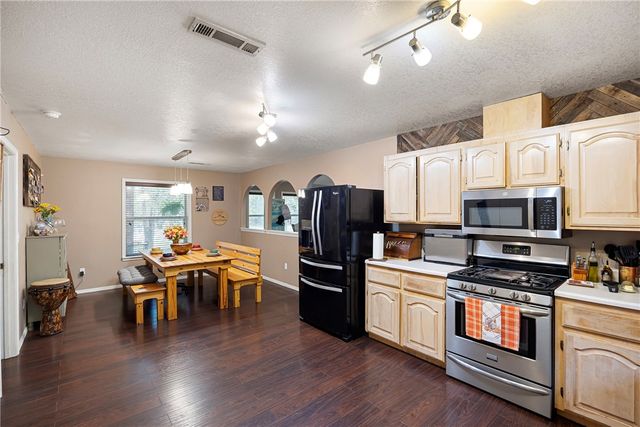 58 Meadowrue Road, Russellville, AR 72802