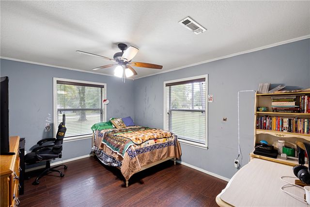 58 Meadowrue Road, Russellville, AR 72802