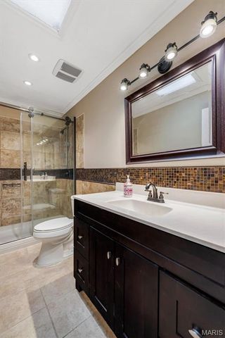 1869 Walnutway Drive, St Louis, MO 63146