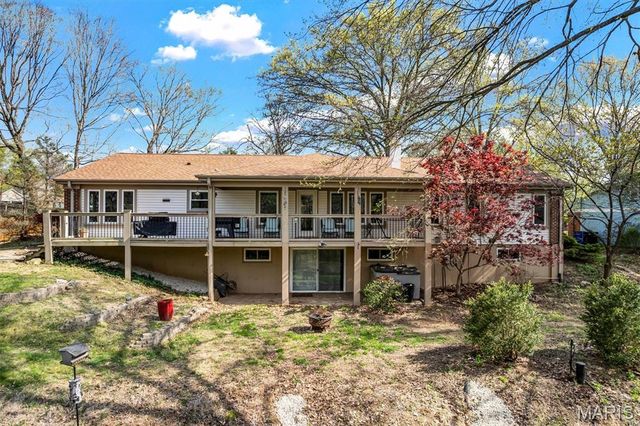 1869 Walnutway Drive, St Louis, MO 63146