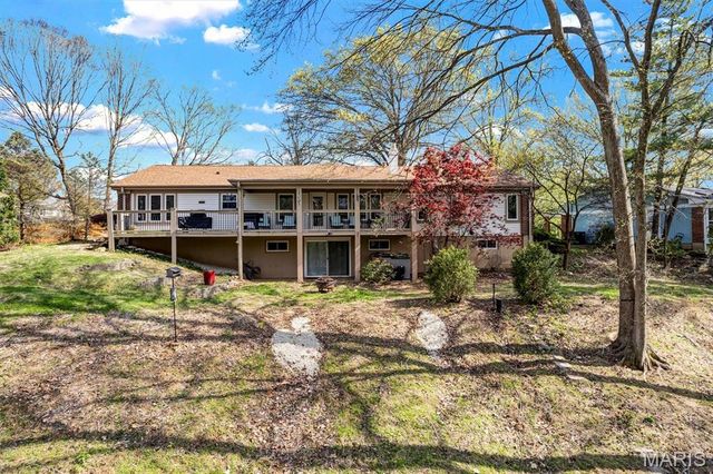 1869 Walnutway Drive, St Louis, MO 63146
