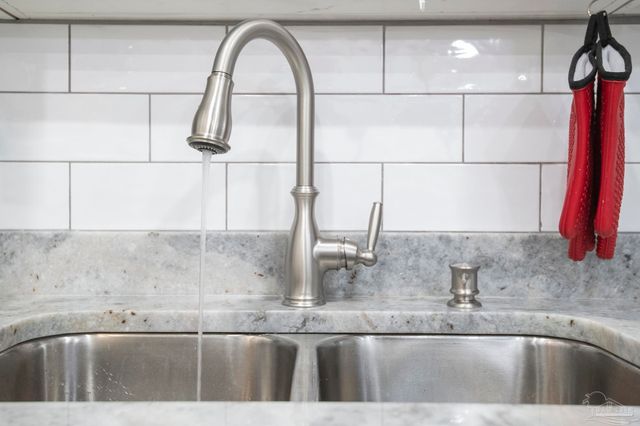 2343 Habersham Ln, Cantonment, FL 32533