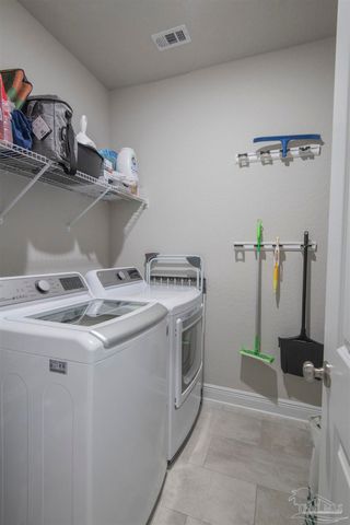 2343 Habersham Ln, Cantonment, FL 32533