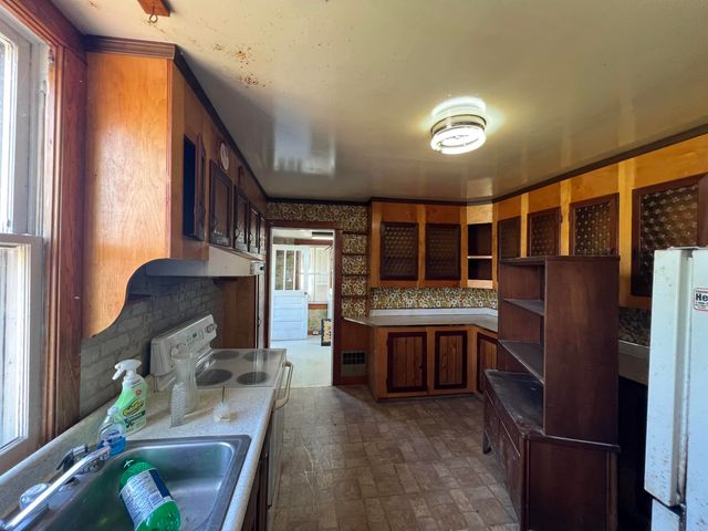 203 6TH ST, Grottoes, VA 24441