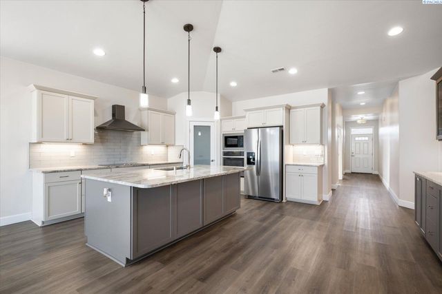 2730 Westhaven Ct, West Richland, WA 99353