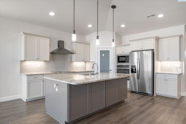 2730 Westhaven Ct, West Richland, WA 99353