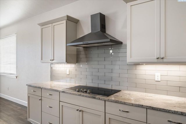 2730 Westhaven Ct, West Richland, WA 99353