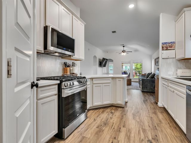 4827 Ladona Court, League City, TX 77573