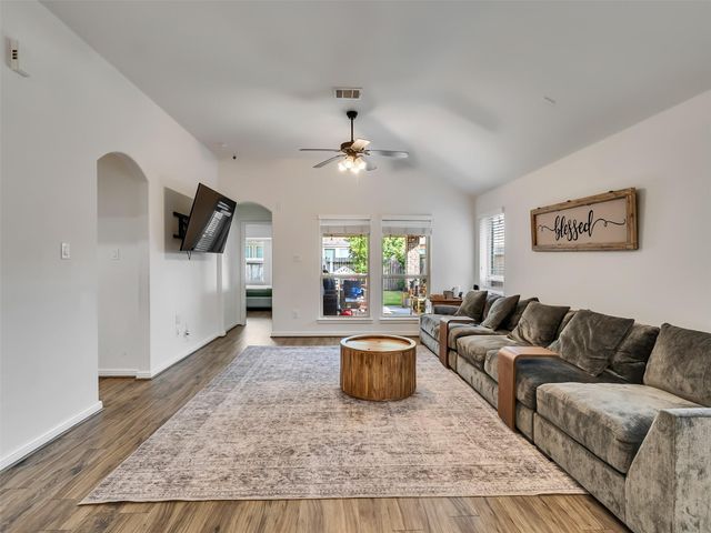 4827 Ladona Court, League City, TX 77573