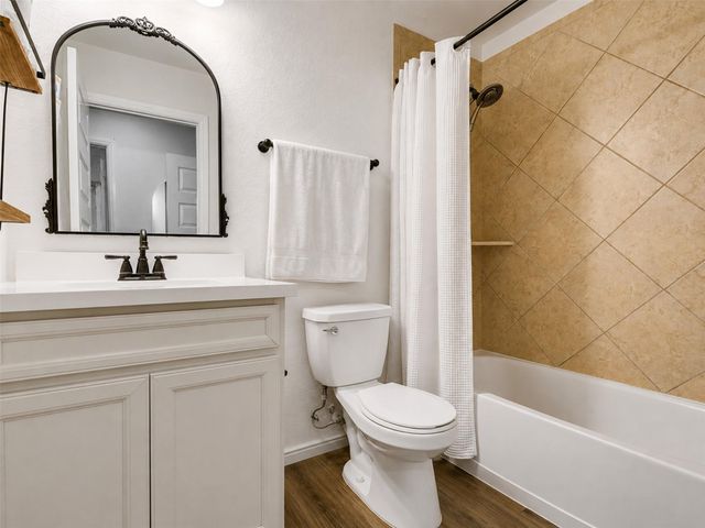 4827 Ladona Court, League City, TX 77573