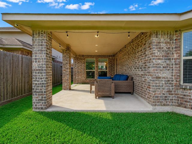 4827 Ladona Court, League City, TX 77573