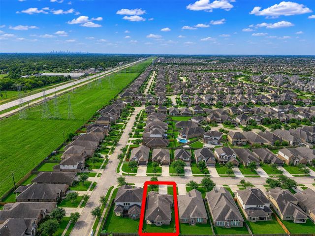 4827 Ladona Court, League City, TX 77573