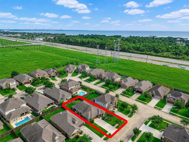 4827 Ladona Court, League City, TX 77573