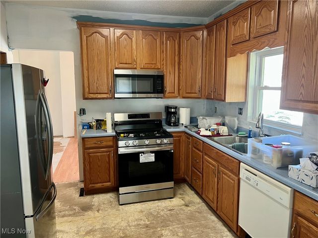 813 41st Street, Vienna, WV 26105