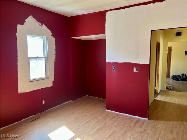 813 41st Street, Vienna, WV 26105