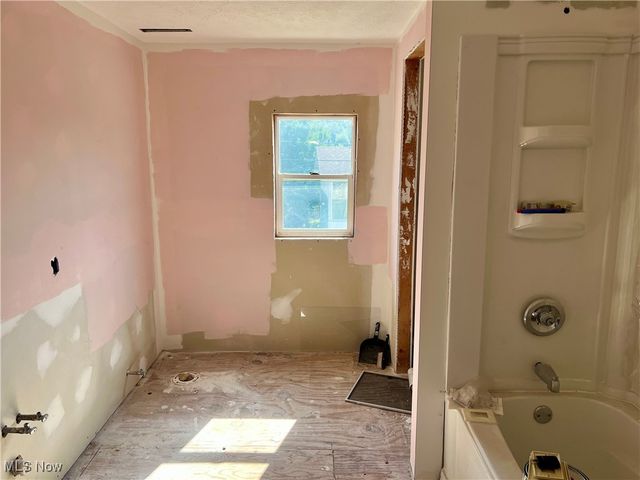 813 41st Street, Vienna, WV 26105