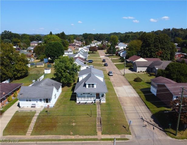 813 41st Street, Vienna, WV 26105