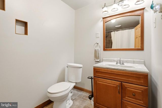 593 TANGER AVE, Franklinville, NJ 08322