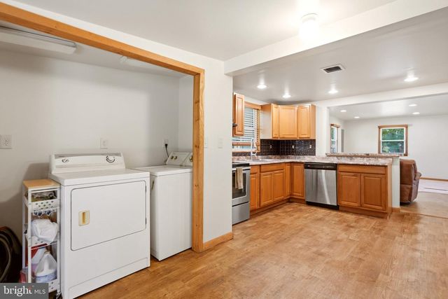 593 TANGER AVE, Franklinville, NJ 08322