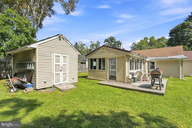 593 TANGER AVE, Franklinville, NJ 08322