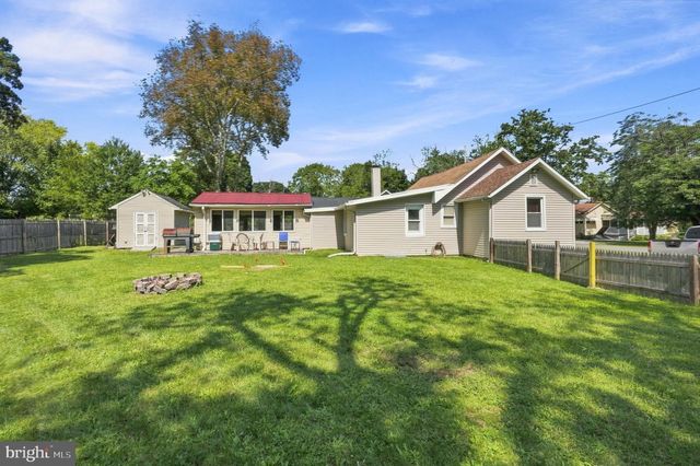 593 TANGER AVE, Franklinville, NJ 08322