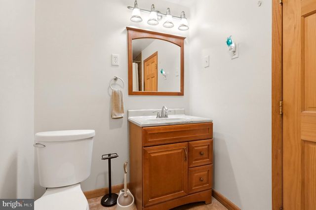 593 TANGER AVE, Franklinville, NJ 08322