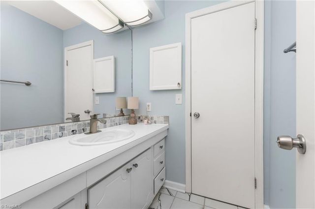 110 Summerglen Drive, Lewisville, NC 27023