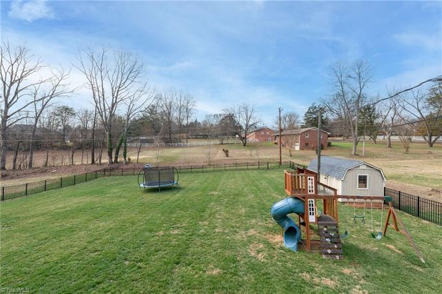 110 Summerglen Drive, Lewisville, NC 27023