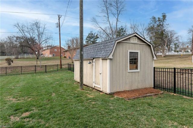 110 Summerglen Drive, Lewisville, NC 27023