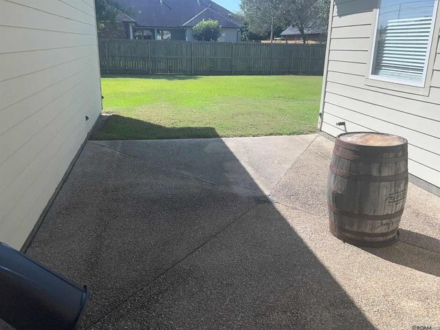 40020 Gadwall Ct, Gonzales, LA 70737