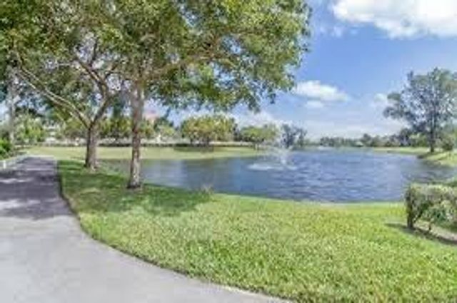 5342 Park Place Circle, Boca Raton, FL 33486