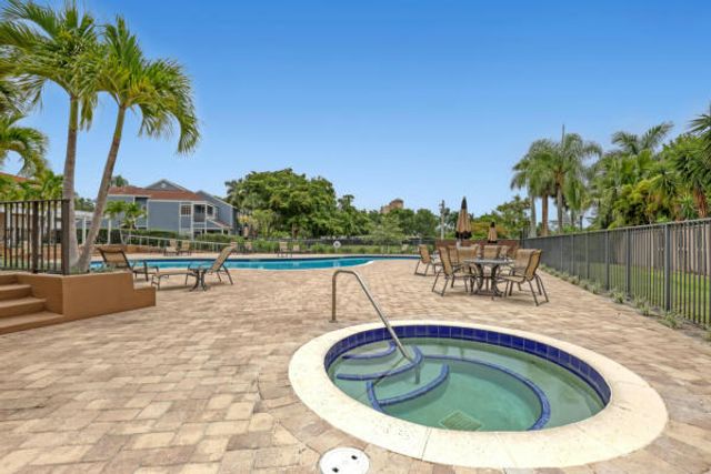 5342 Park Place Circle, Boca Raton, FL 33486