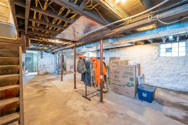 416 Charles St, Derry Boro, PA 15627