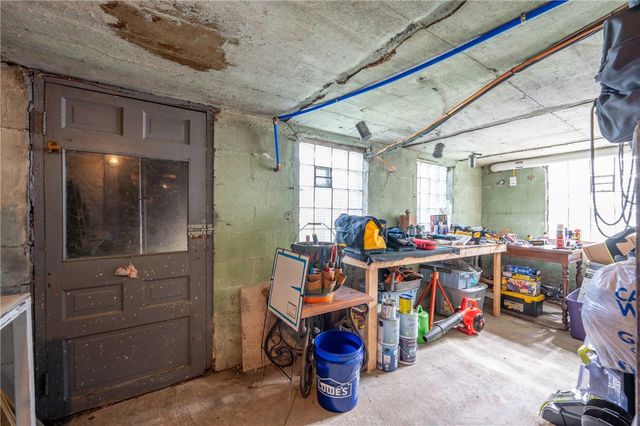 416 Charles St, Derry Boro, PA 15627