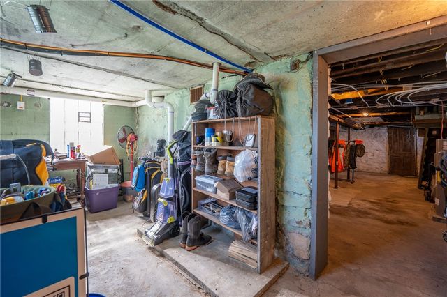 416 Charles St, Derry Boro, PA 15627