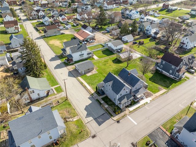 416 Charles St, Derry Boro, PA 15627