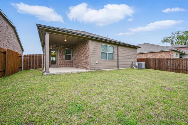 318 Garrett Court, Anna, TX 75409