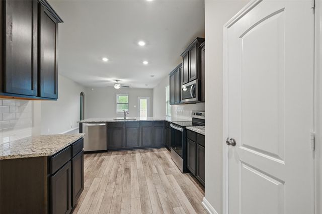 318 Garrett Court, Anna, TX 75409