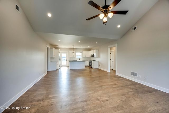 208 Wendover Ct, Bardstown, KY 40004