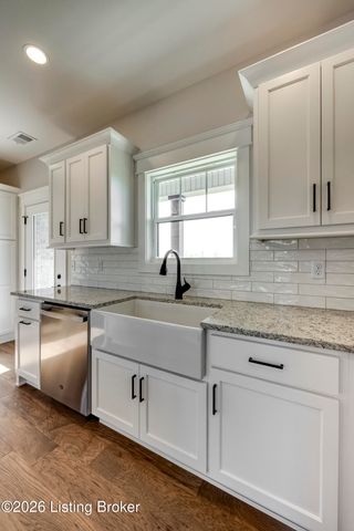 208 Wendover Ct, Bardstown, KY 40004
