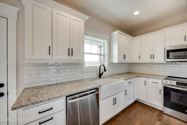 208 Wendover Ct, Bardstown, KY 40004