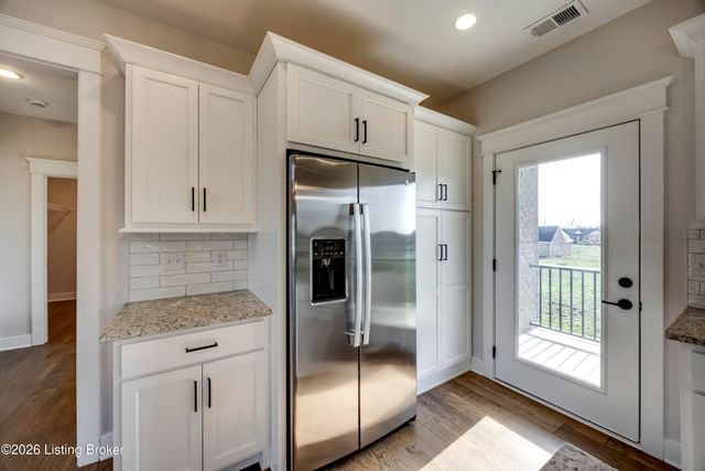 208 Wendover Ct, Bardstown, KY 40004