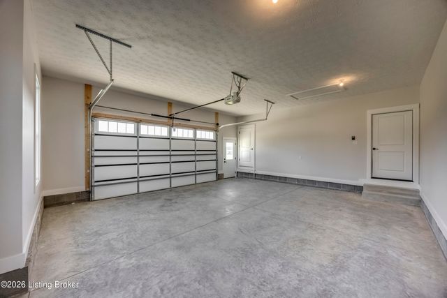 208 Wendover Ct, Bardstown, KY 40004