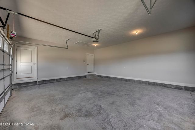 208 Wendover Ct, Bardstown, KY 40004