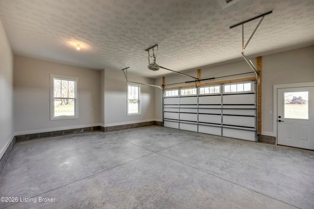 208 Wendover Ct, Bardstown, KY 40004