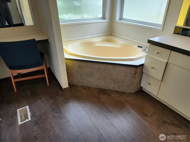 11421 246th Avenue Ct E, Buckley, WA 98321